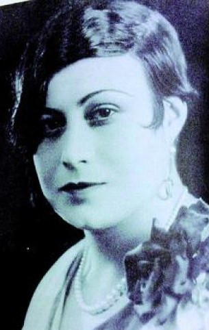 Adela Velarde Pérez